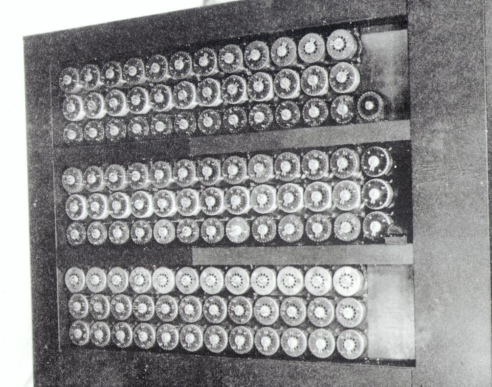 Valves of the Manchester Mark 1 computer